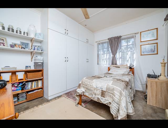 1 BEDROOM HOUSE TO LET IN CAVERSHAM GLEN